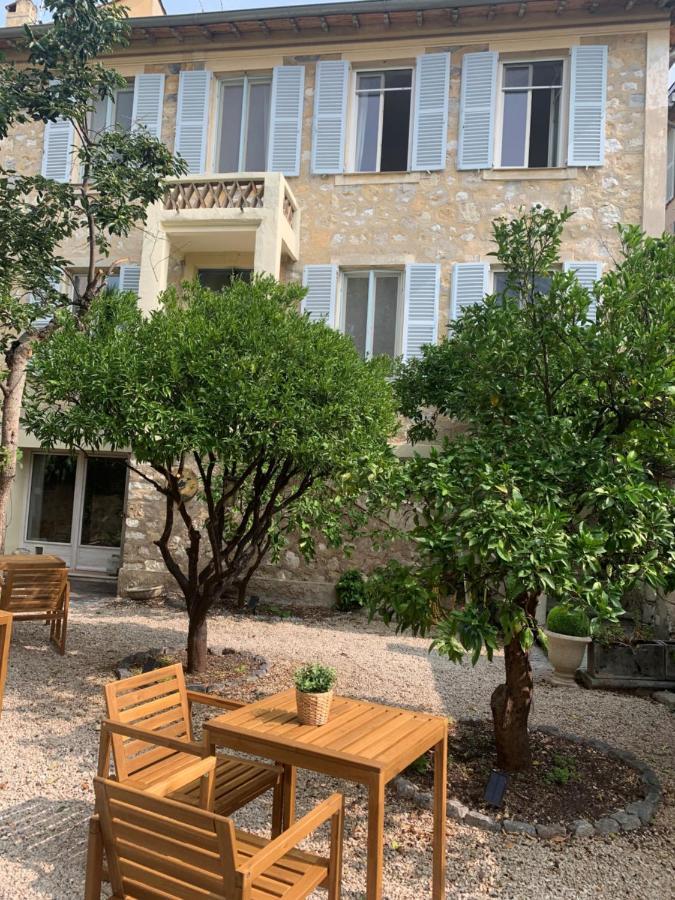 Le Jardin D'Elma Bed & Breakfast Vence Dış mekan fotoğraf