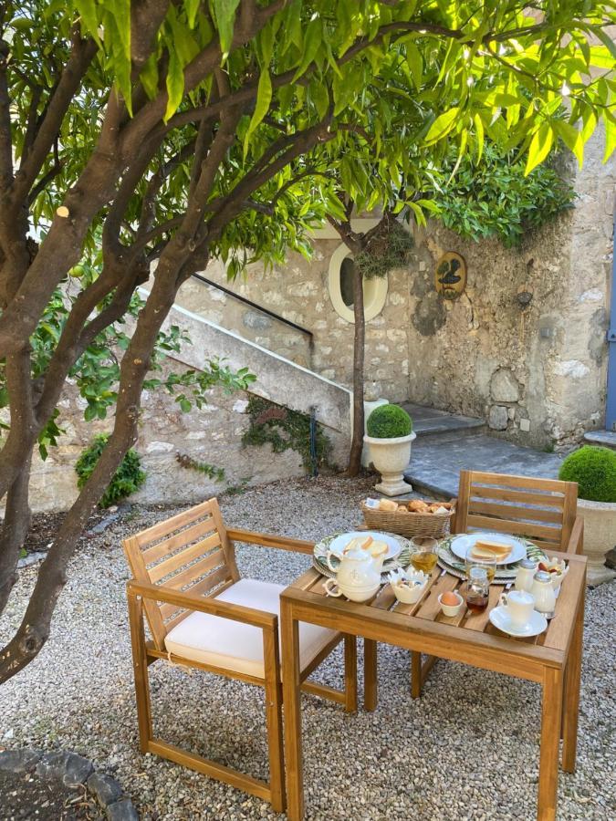 Le Jardin D'Elma Bed & Breakfast Vence Dış mekan fotoğraf